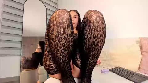 Sarah  online show from 10.24.25