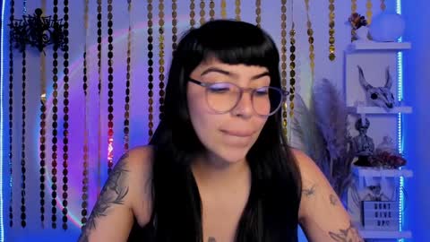 Snapshot of saraadesire chatting on 01.15.25 Sara online show from 01.15.25