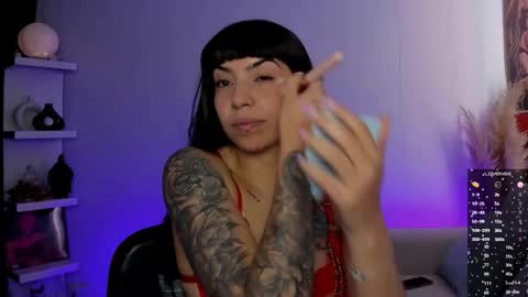 Snapshot of saraadesire chatting on 09.16.25 Sara online show from 09.16.25