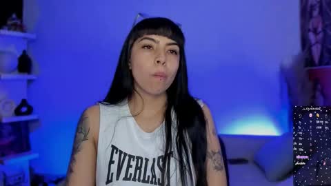 Snapshot of saraadesire chatting on 09.30.25 Sara online show from 09.30.25