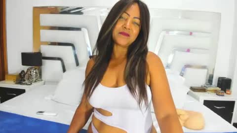 Sara online show from 10.09.25