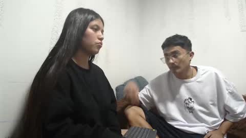 Snapshot of saraandthomas chatting on 01.09.25 sara and thomas online show from 01.09.25