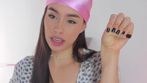 Snapshot of saraarchbould chatting on 12.04.24 Sara online show from 12.04.24