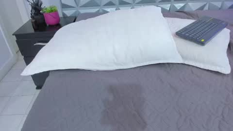 Sara Blandon online show from 02.20.25