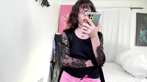 Sara Desire online show from 01.29.25