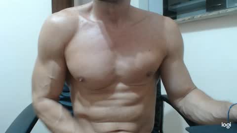 saradorj92 online show from 02.04.25