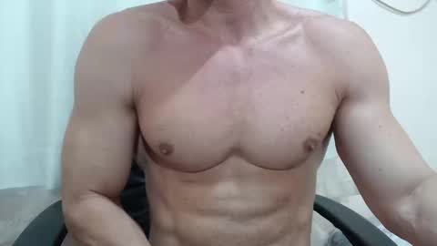 saradorj92 online show from 09.15.25