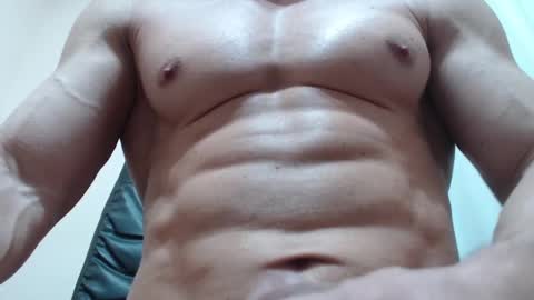 saradorj92 online show from 10.05.25