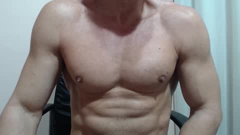 saradorj92 online show from 02.24.26