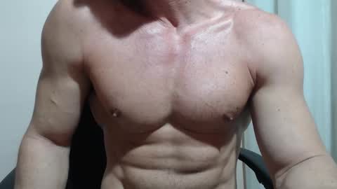 saradorj92 online show from 02.28.26