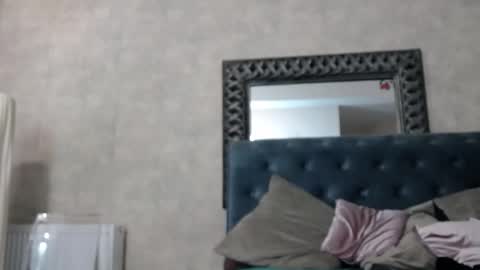 saraelise online show from 11.15.25