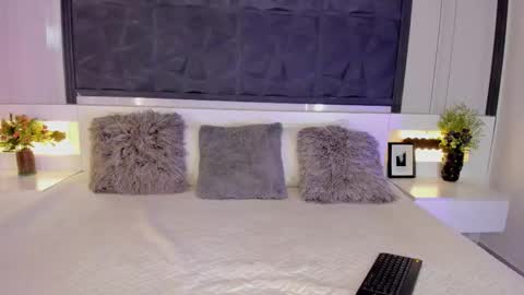 Snapshot of saragomez_1 chatting on 02.23.26 Sara Gomez online show from 02.23.26