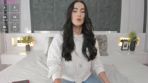  Sara Gomez  online show from 04.26.26