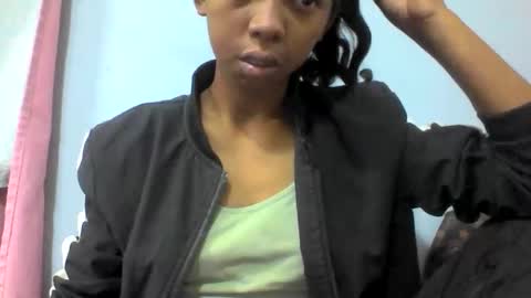 Snapshot of sarah146341 chatting on 12.16.25 sarah146341 online show from 12.16.25