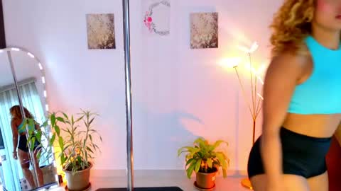 sarah  cinnamon online show from 04.26.26