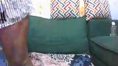 Snapshot of sarah_haggai chatting on 09.22.25 sarah_haggai online show from 09.22.25