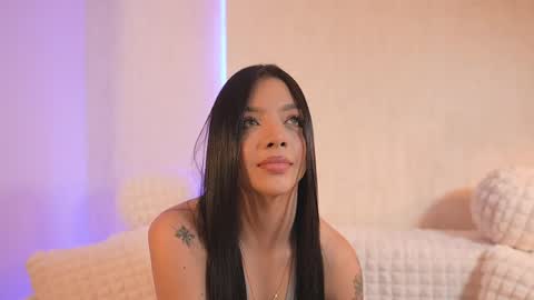       online show from 03.05.25