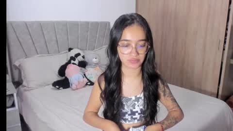 Snapshot of sarah_stone15 chatting on 04.16.26 Sarah online show from 04.16.26
