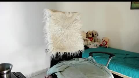 Snapshot of sarah_sweett chatting on 12.05.25 Sarah online show from 12.05.25