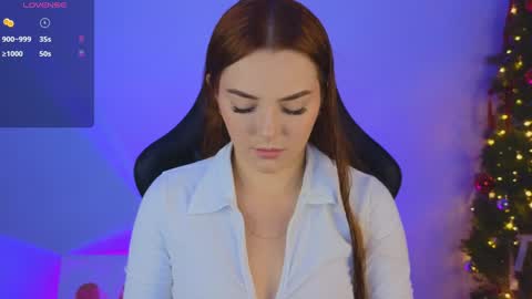 Snapshot of sarah_swtt chatting on 12.29.24 - next broadcast 28 nov  7 pm Col online show from 12.29.24