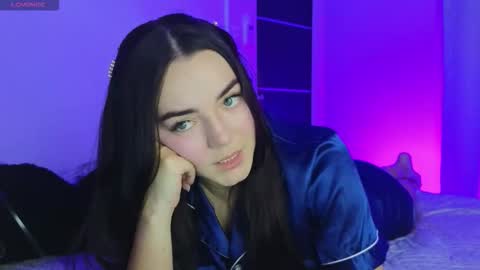 - next broadcast 28 nov  7 pm Col online show from 11.25.25