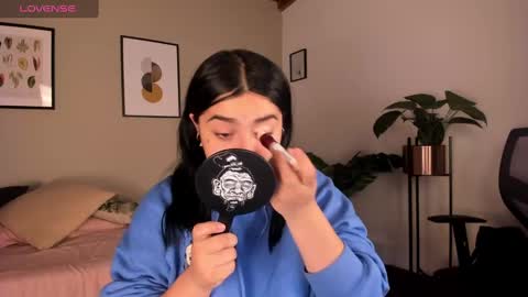 Snapshot of sarah_volkov chatting on 12.15.24 online show from 12.15.24