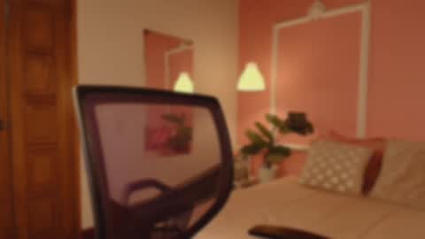 Snapshot of sarah_volkov chatting on 03.11.25 online show from 03.11.25