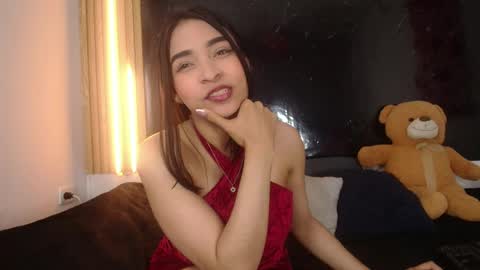sarahajhoness online show from 05.11.26