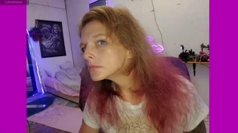 sarahdellisonn online show from 06.26.26