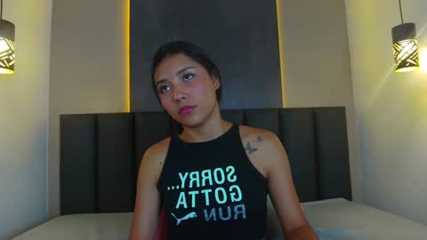 Snapshot of sarahevans__ chatting on 01.17.25 Sarah Evans online show from 01.17.25