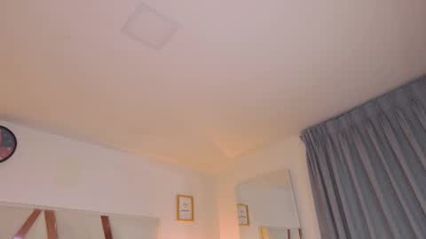 Snapshot of sarahevans__ chatting on 02.21.25 Sarah Evans online show from 02.21.25