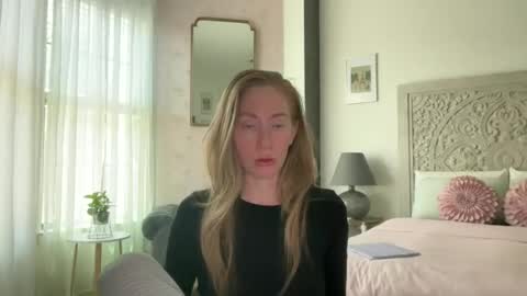 Sarah online show from 07.10.26