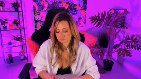 Divine Sarah NONUDE model online show from 03.02.25