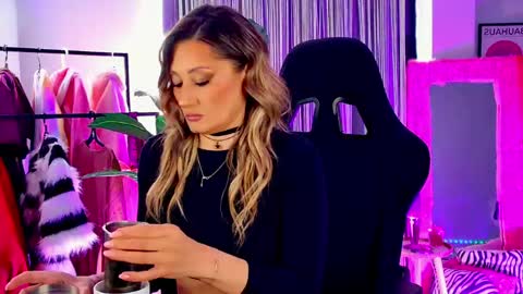 Divine Sarah NONUDE model online show from 04.29.26