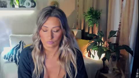 Divine Sarah NONUDE model online show from 07.17.26