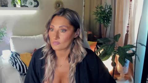 Divine Sarah NONUDE model online show from 08.02.26