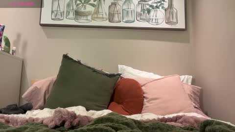 sarahinparadise online show from 09.18.25