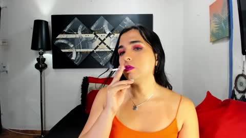 Snapshot of sarahjey chatting on 02.22.25 SARAHJEY online show from 02.22.25