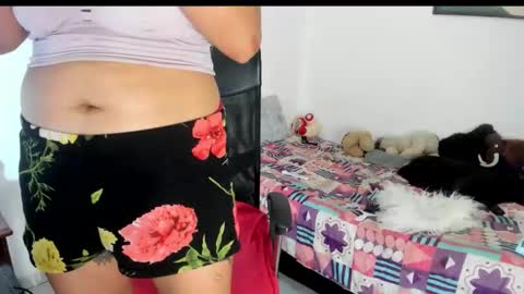 Snapshot of sarahlovexxv chatting on 12.22.25 Sarah online show from 12.22.25