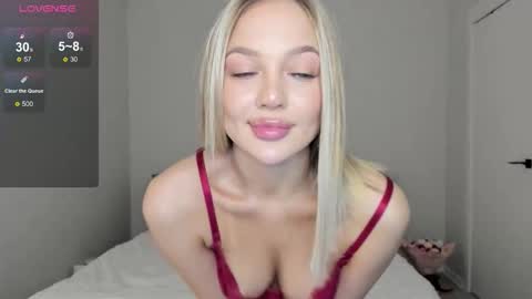 sarahphyllis online show from 12.19.25