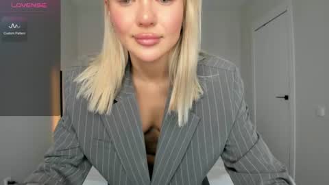 sarahphyllis online show from 06.11.26