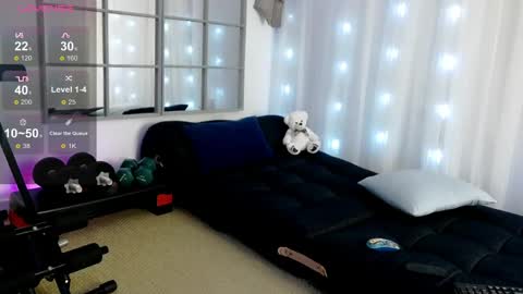 sarahraiynex online show from 06.07.26