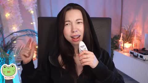 Snapshot of sarahson chatting on 02.28.25 vacation 16-30 of november caucht me in insta online show from 02.28.25