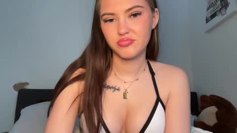 SarahxOliver online show from 01.11.26