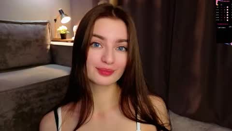 Snapshot of sarakinsly chatting on 12.18.25 Rosie online show from 12.18.25