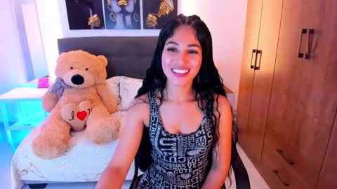 Snapshot of saralife69 chatting on 02.13.25 saralife69 online show from 02.13.25