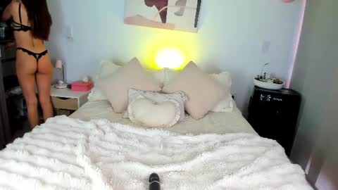 Sara Martinez online show from 06.20.26