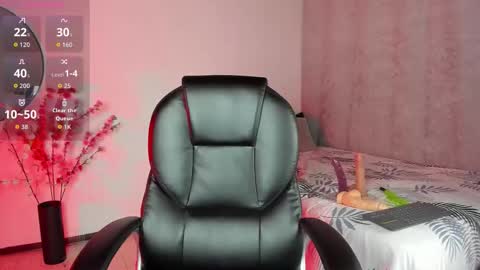 saramilf_69 online show from 11.21.25