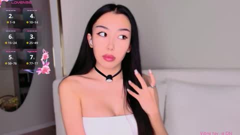 Mia online show from 10.26.25