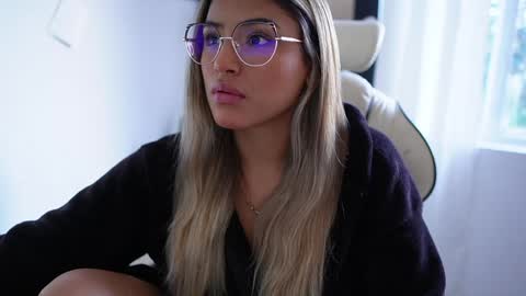 Sara online show from 01.23.25